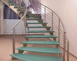 Стеклянные ступени. Заказать в Днепре (Днепропетровск)